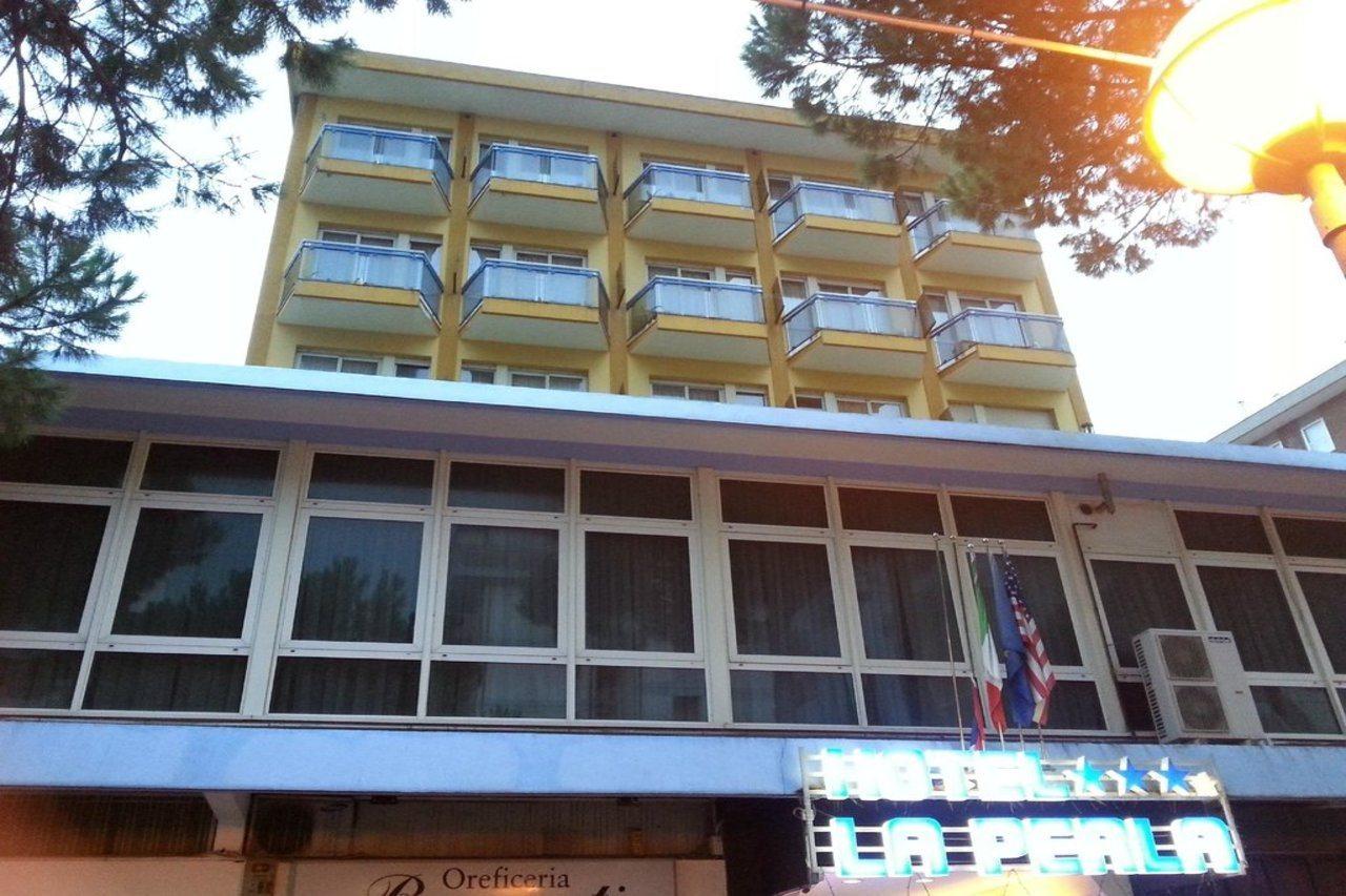 Hotel La Perla Rimini Dış mekan fotoğraf