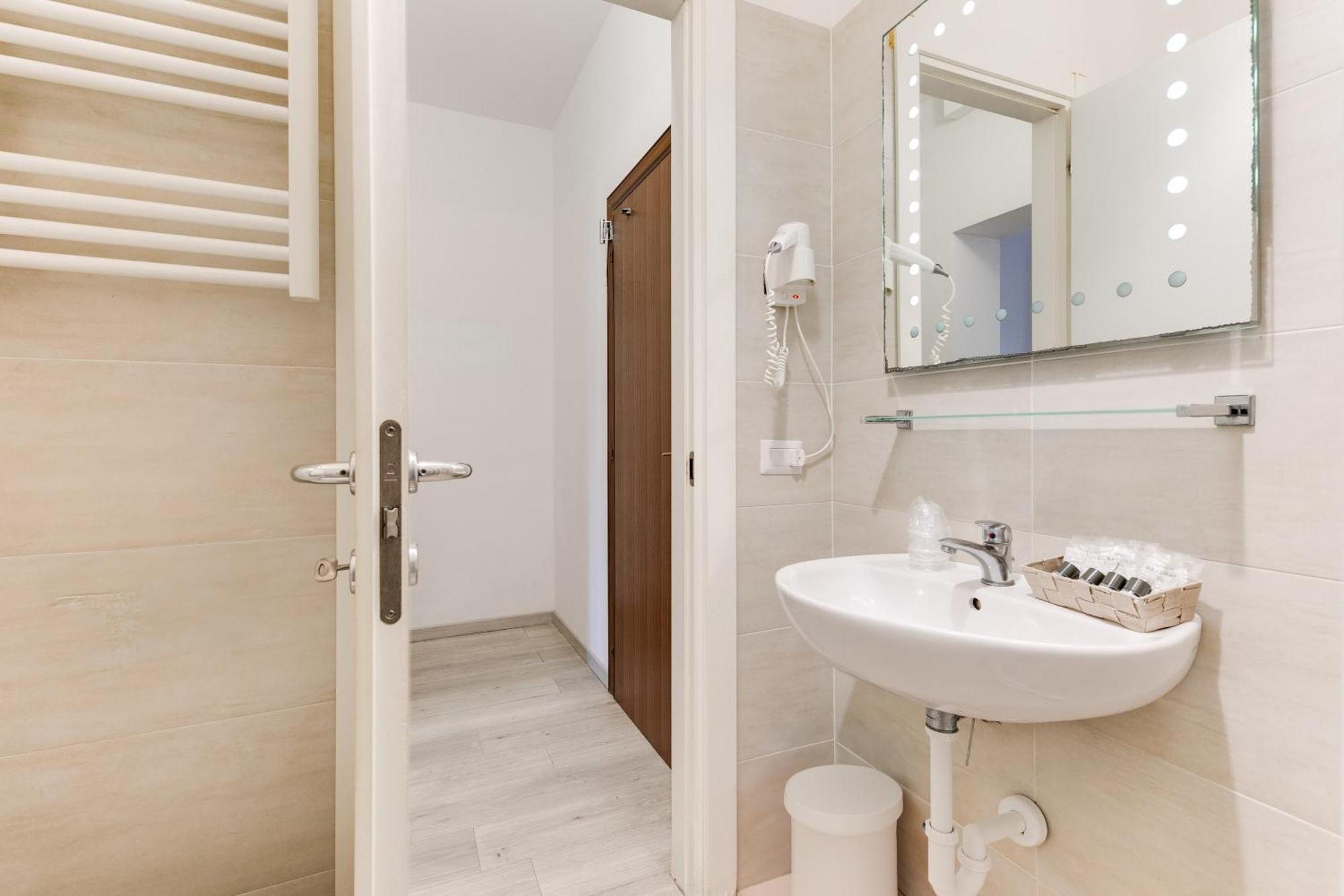 Hotel La Perla Rimini Dış mekan fotoğraf