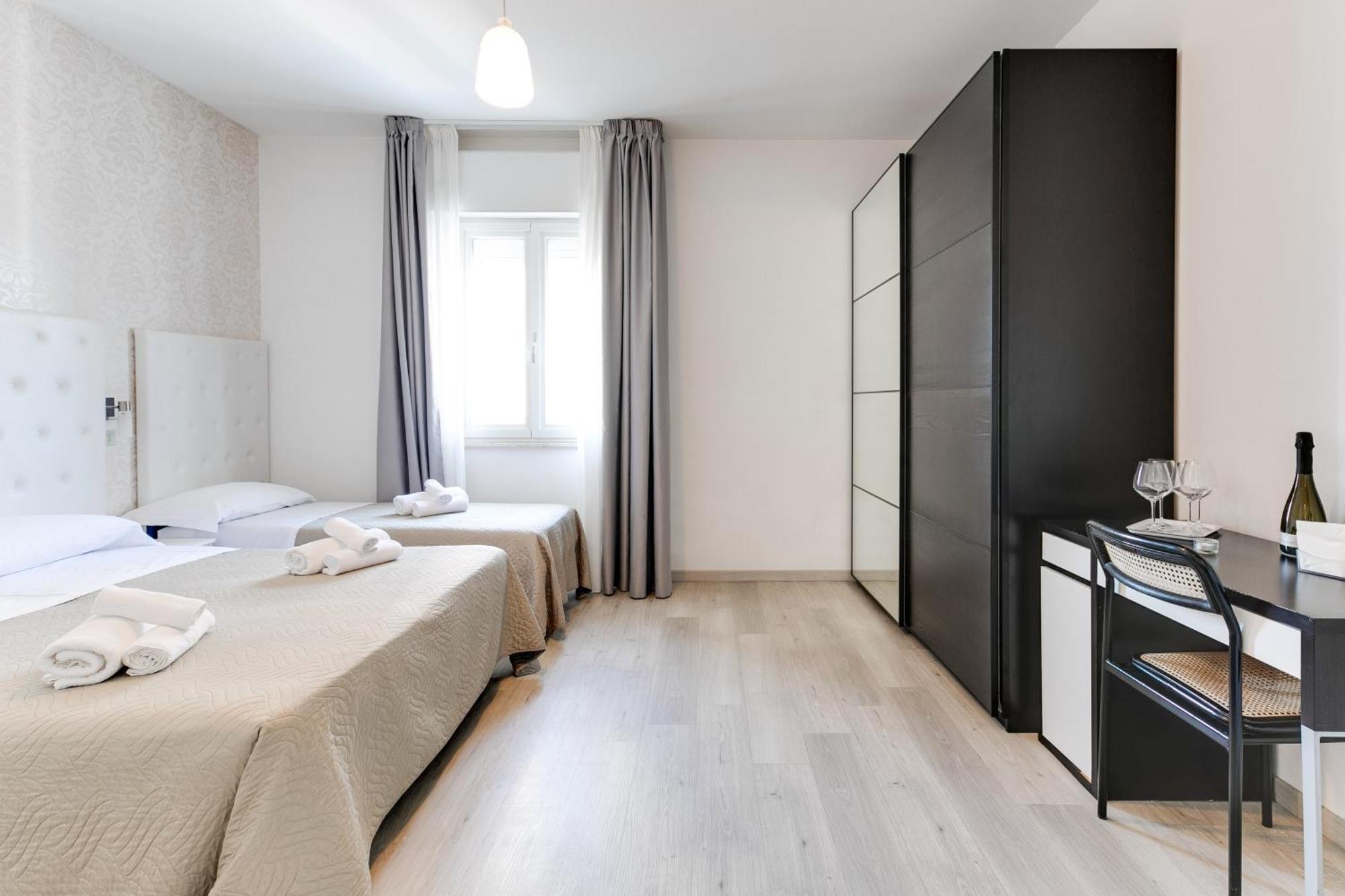 Hotel La Perla Rimini Dış mekan fotoğraf