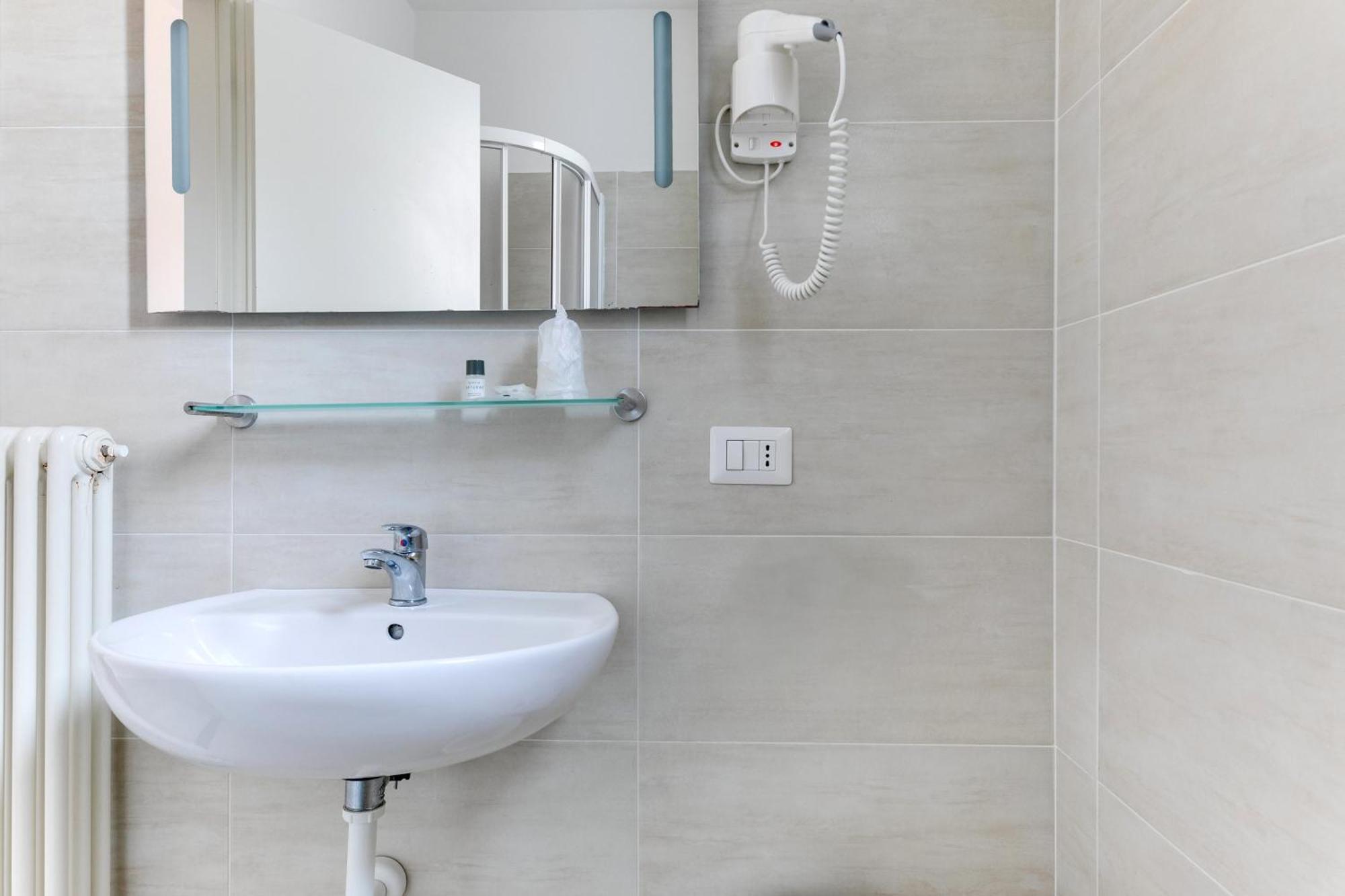 Hotel La Perla Rimini Dış mekan fotoğraf